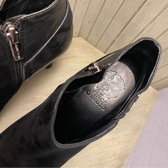 Vince Camuto Black Leather & Suede Heeled Booties 8M - Picture 2 of 13